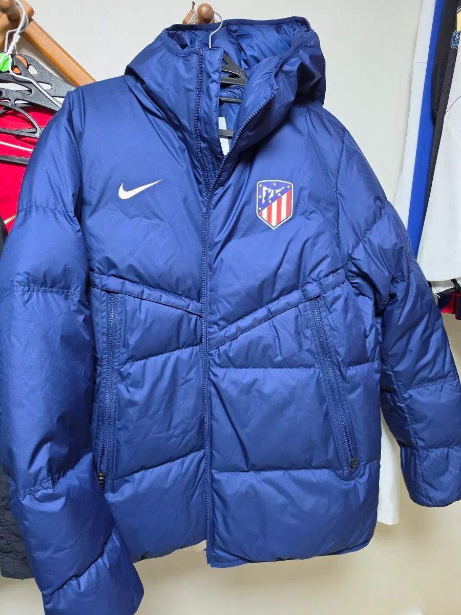 NIKE アトレティコ・マドリード パデッドジャケット 31,922円