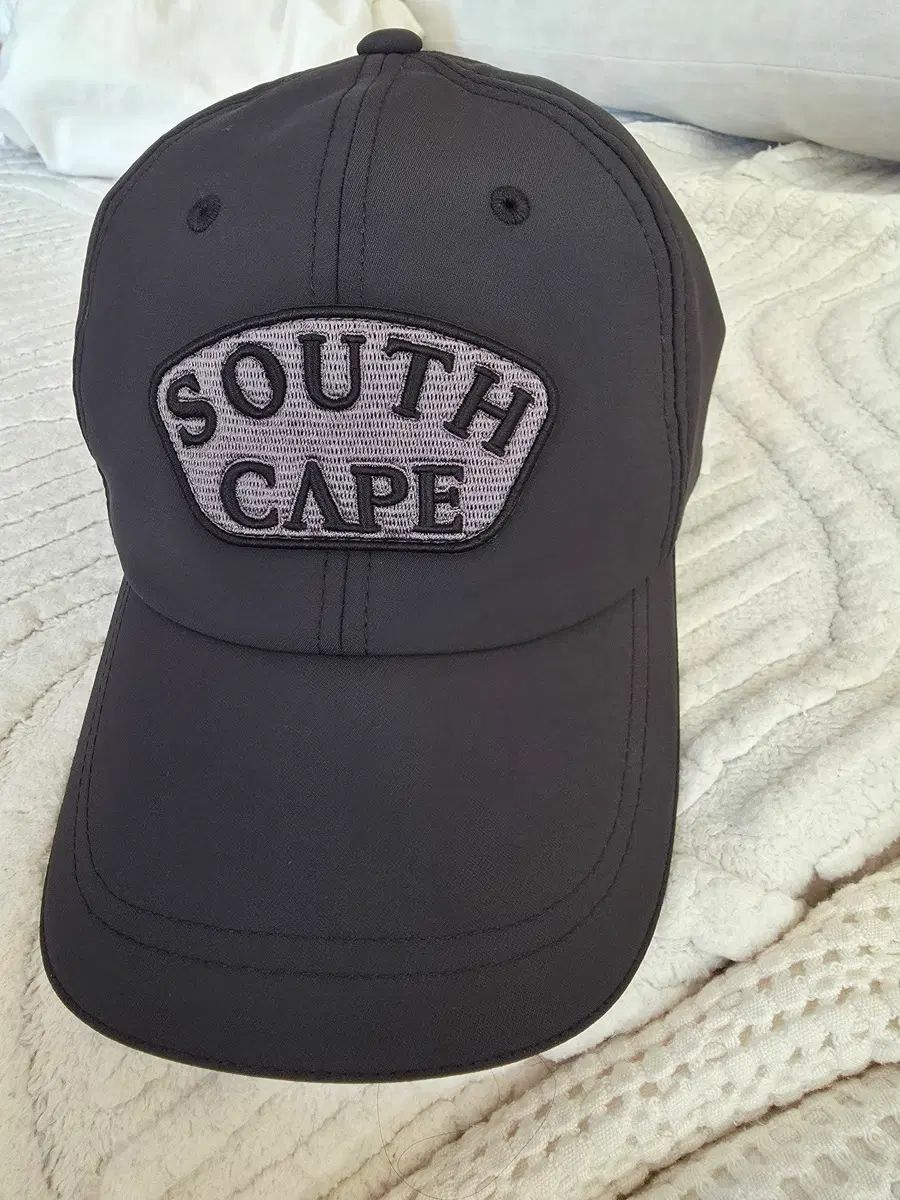 SOUTH CAPE ベースボールキャップ ブラック