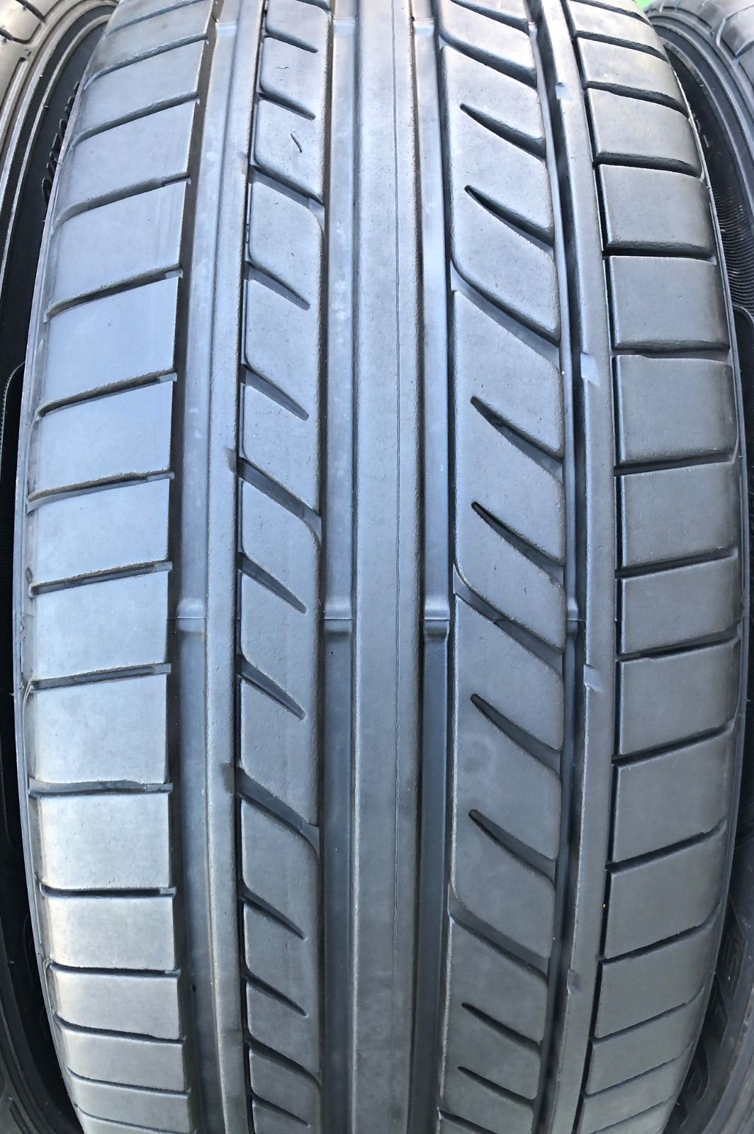 GOODYEAR（グッドイヤー） □ 商品名：EAGLE LS EXE □ タイヤサイズ