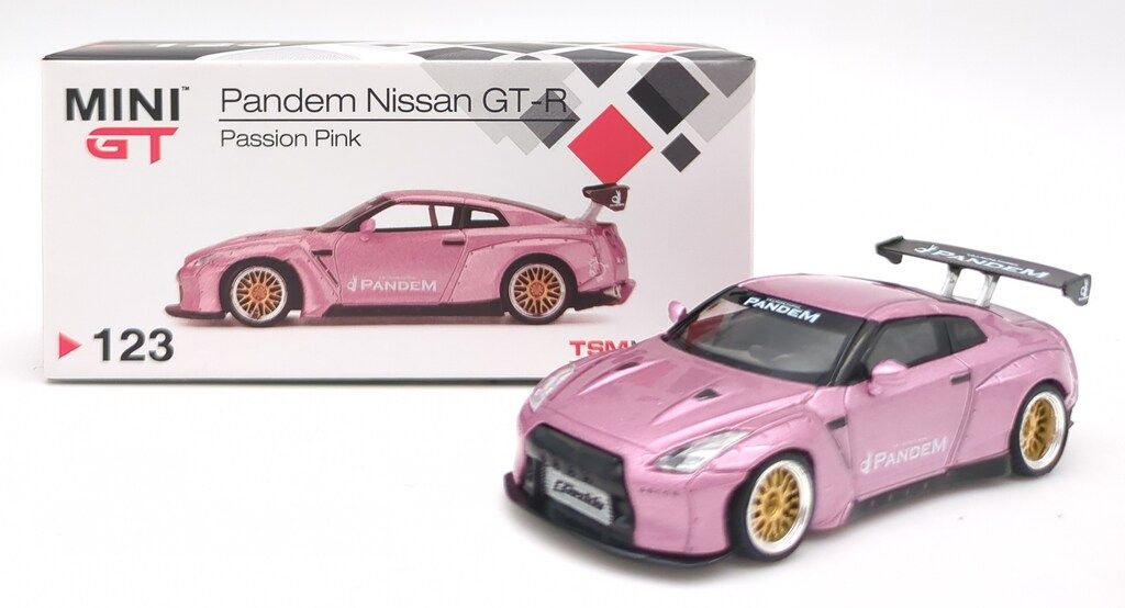 TSM MODEL 1/64 MINI GT Pandem Nissan GT-R R35 GT Wing Passion Pink(LHD) 123-L