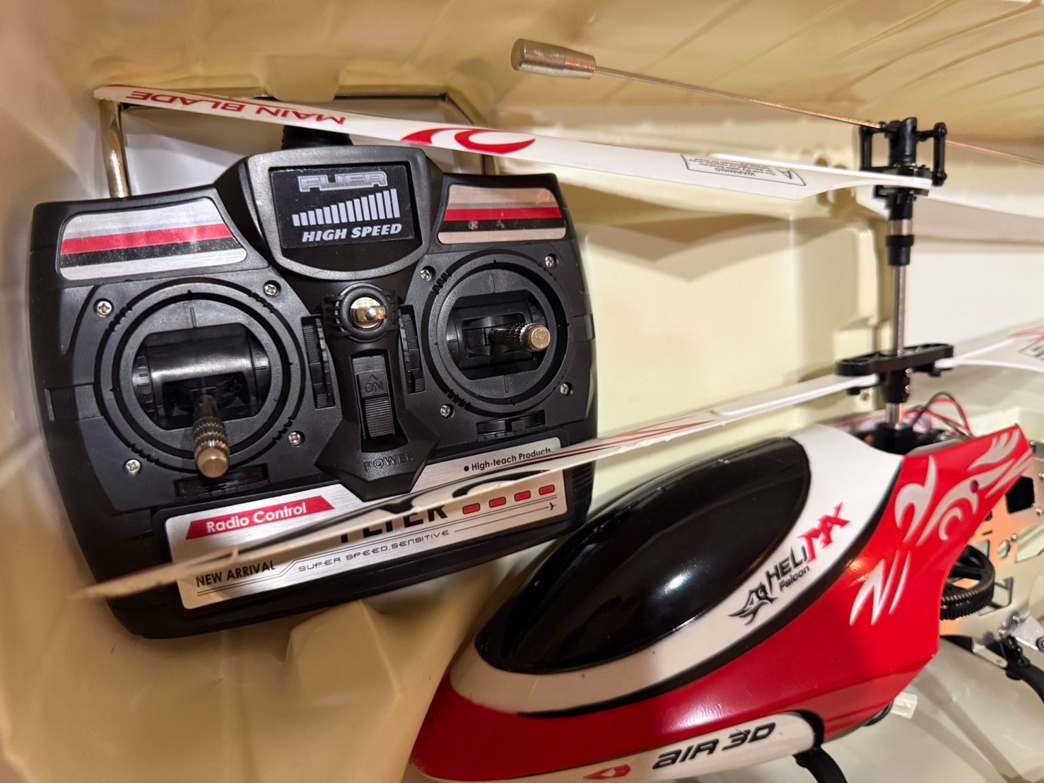 LEDAO Eagle Power RCヘリコプター 8828 メタルボディ - メルカリ