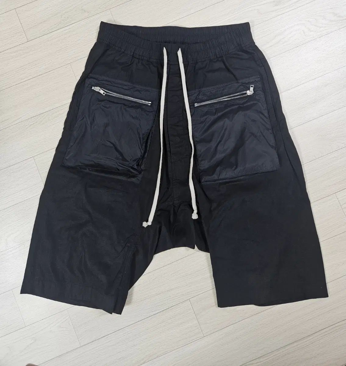 RICK OWENS DRKSHDW(リックオウエンス ダークシャドウ) カーゴ ドローシャーリング フォード ショーツ ブラック Sサイズ