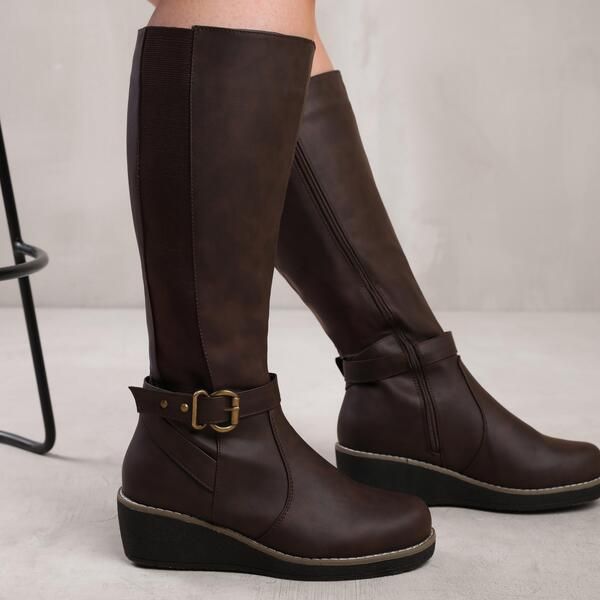 ホエアズザットフロム レディース シューズ ブーツ・レインブーツ Wheres That From Ayleen Brown Wide Calf Wedge KneeHigh Boots Brown