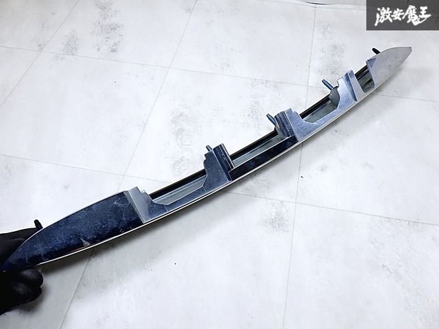 割れ無し】トヨタ 純正 NHP10 アクア ノーマル メッキ バックドア