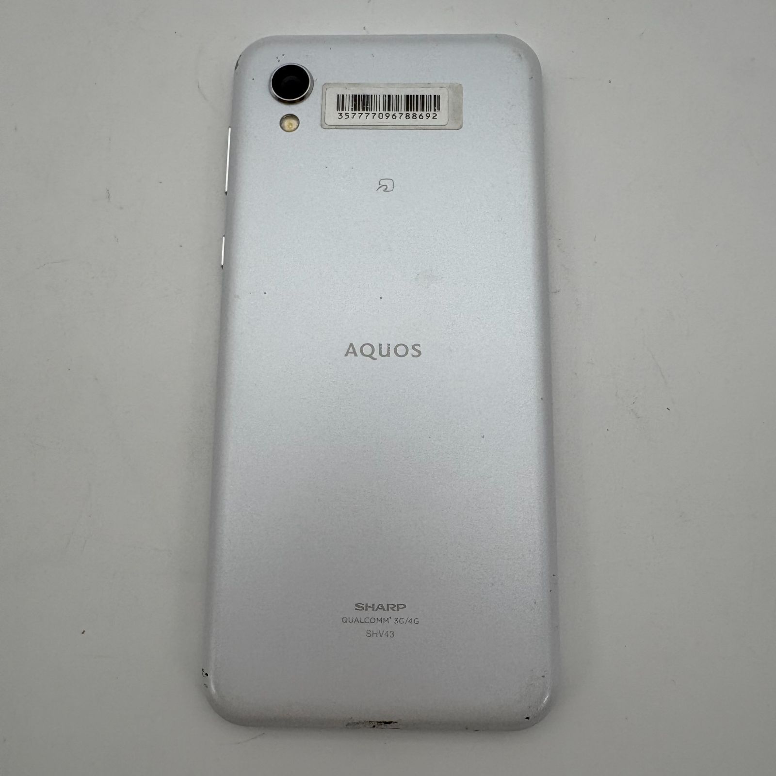 AQUOS sense2 SHV43 シルキーホワイト スマートフォン - メルカリ