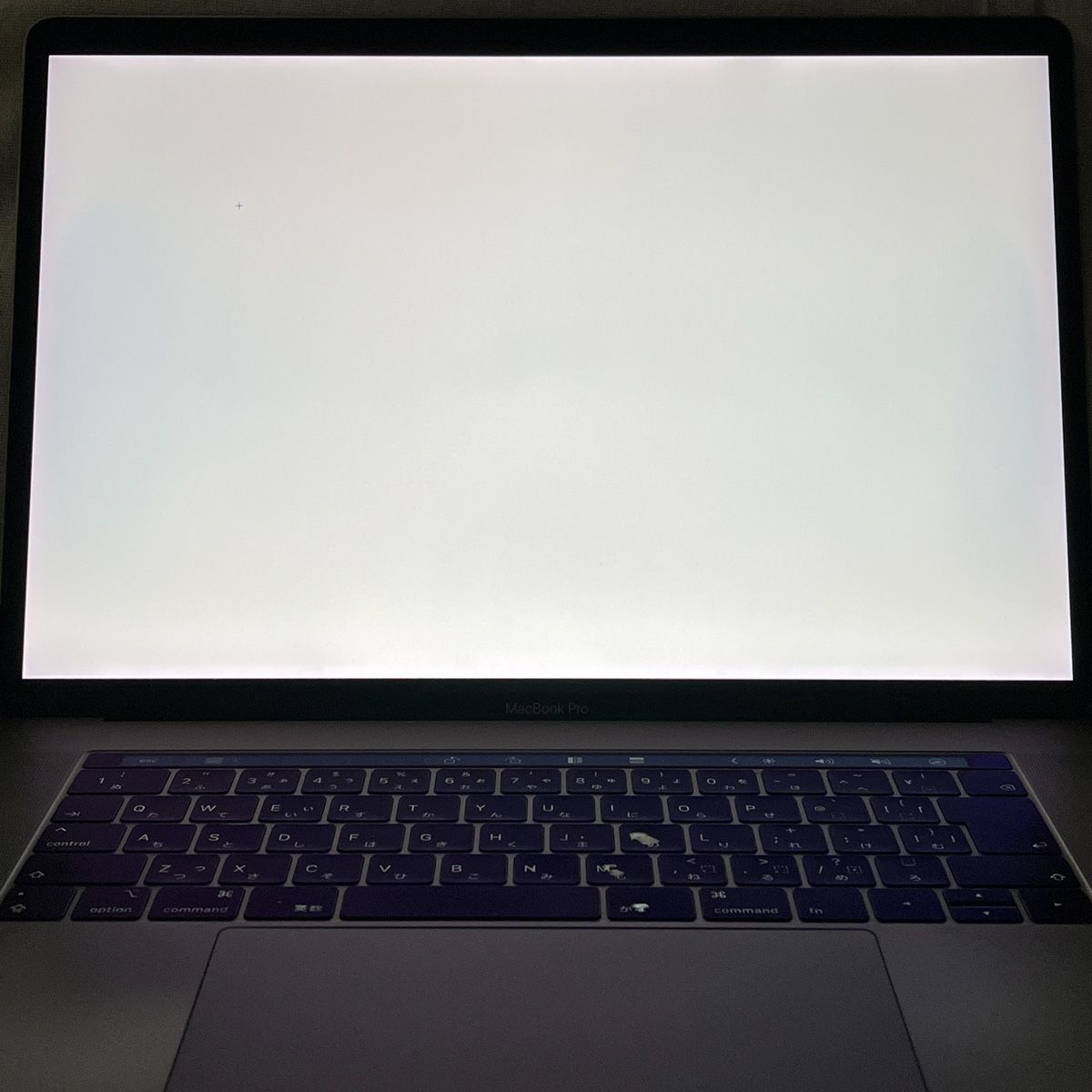 ジャンク品Apple MacBook Pro 2018 15インチ　本体 Apple MacBook Pro 15インチ 2018 ジャンク - メルカリ