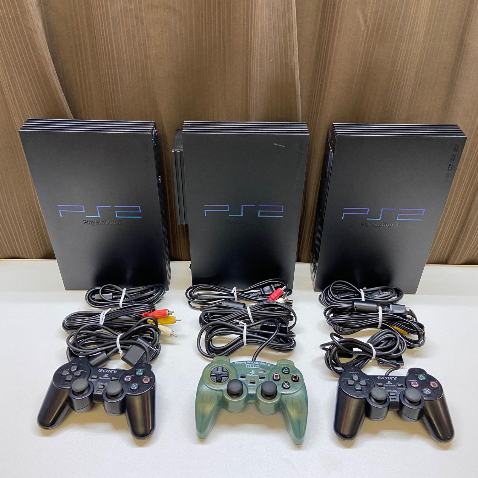 プレイステイション 2 /3台と付属品2個ジャンク ジャンク品 PS2 プレイステーション2 本体 3台セット 通電のみ確認済み