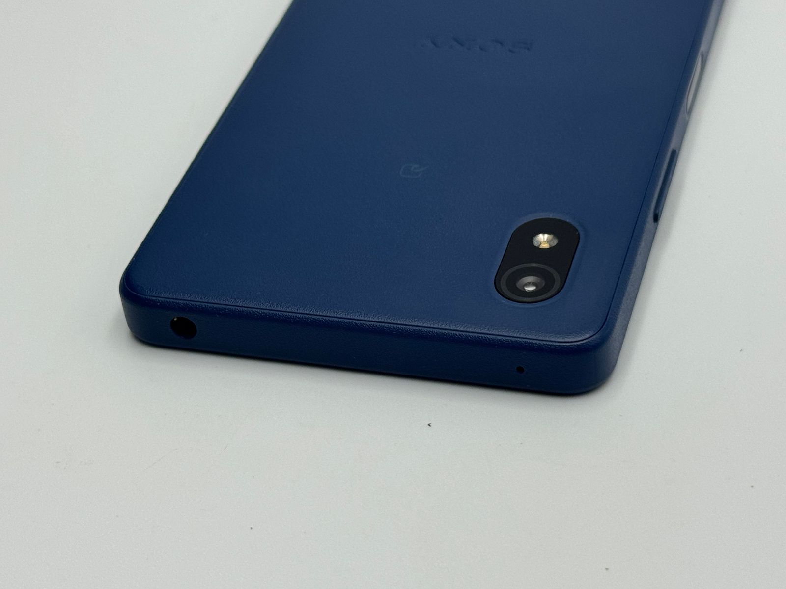 中古A】Xperia Ace III SOG08 ブルー SIMフリー 白ロム - メルカリ