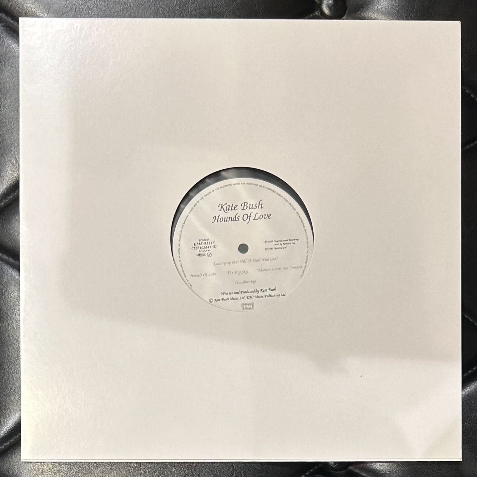 国内盤レコード】ケイト・ブッシュ「愛のかたち」 Kate Bush - メルカリ
