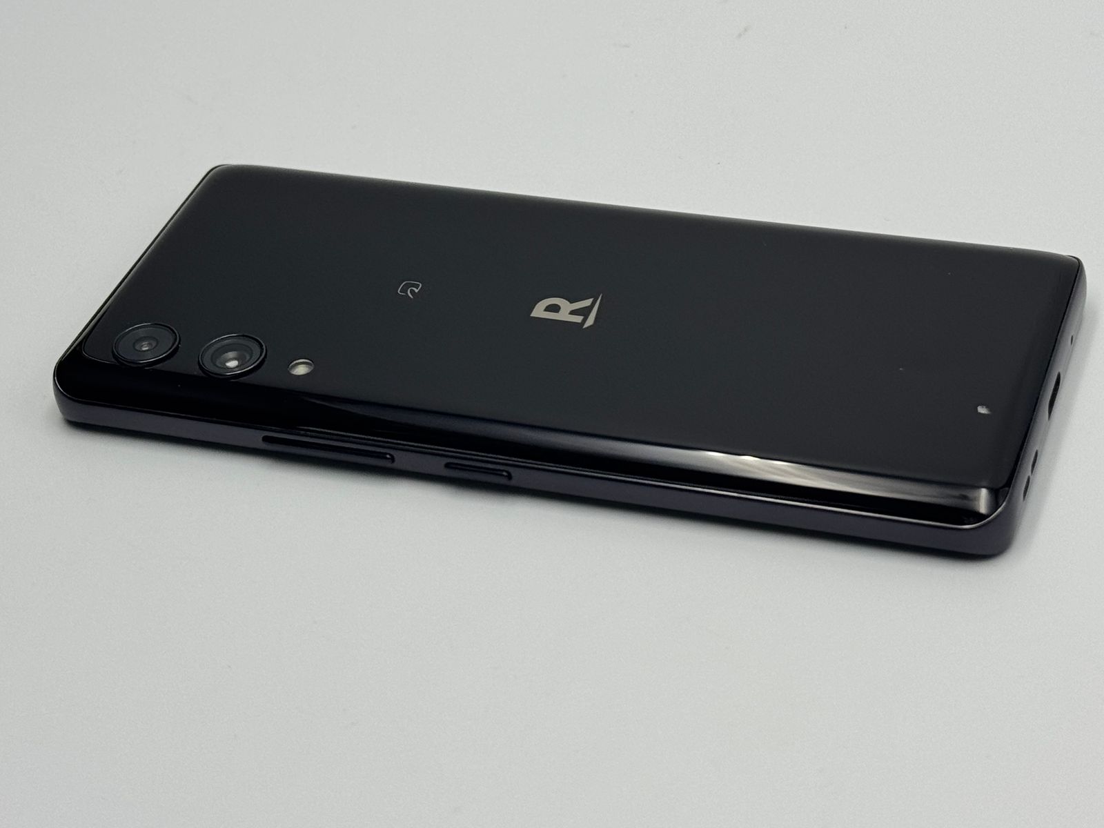 中古B】Rakuten Hand 5G P780 ブラック SIMフリー 白ロム - メルカリ