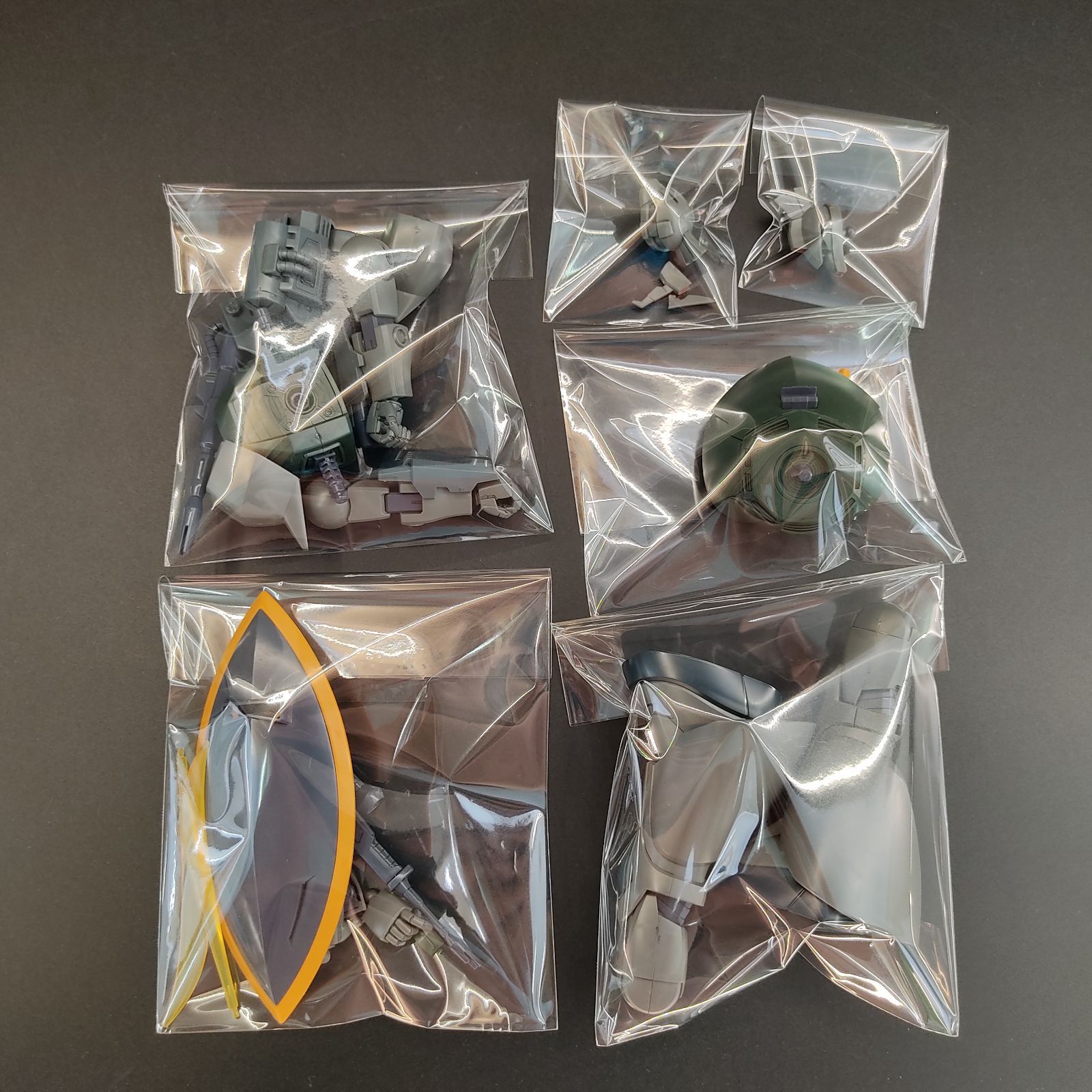 ★ショップ限定8%OFFクーポン発行中★ ガンプラ【中古品/ランクC、汚れ・ホコリ】 HGUC 1/144 量産型ゲルググ／ゲルググキャノン 完成品 組立済みMG HG ガンダム Gunpla 3431 thumbnail 16