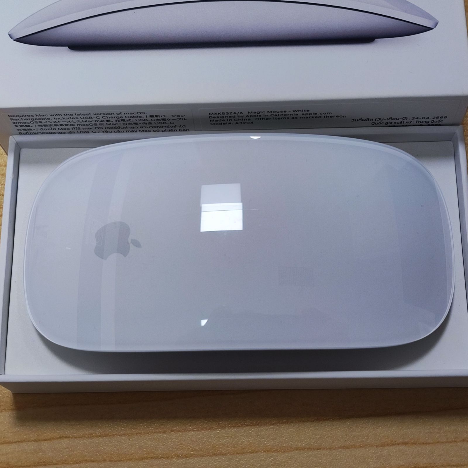 美品☆Apple Magic Mouse（USB-C）WHITE MXK53ZA/A A3204 アップル