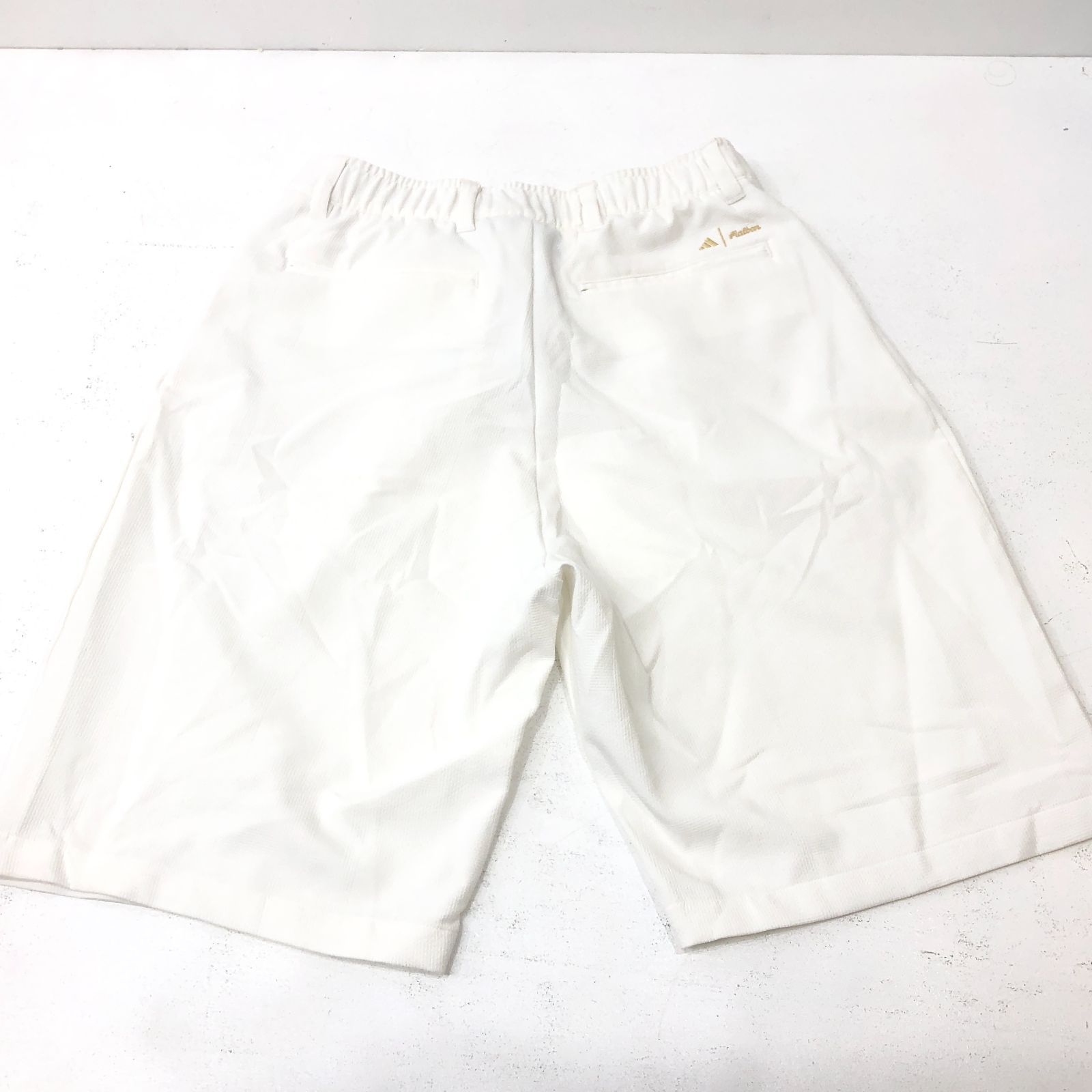 アディダス×マルボンゴルフ コラボ タックショートパンツ メンズM 白 小牧店】adidas x Malbon Golf ショートパンツ サイズ76 白 アディダス