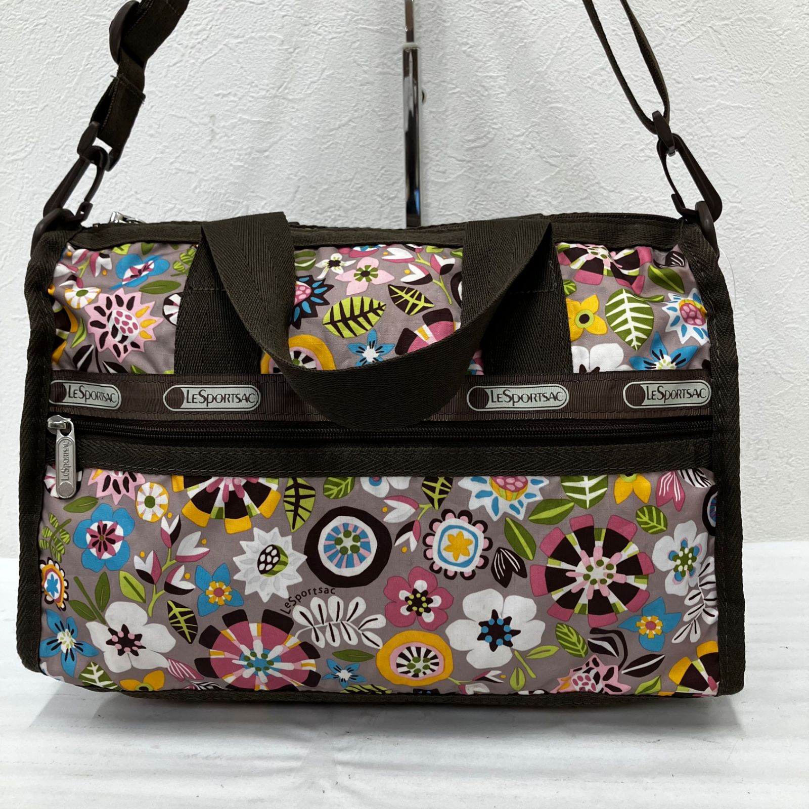 美品　LeSportsac ボストンバッグ 2way ポーチ付き A622 LeSportsac レスポートサック 2way ボストンバッグ 旅行用バッグ