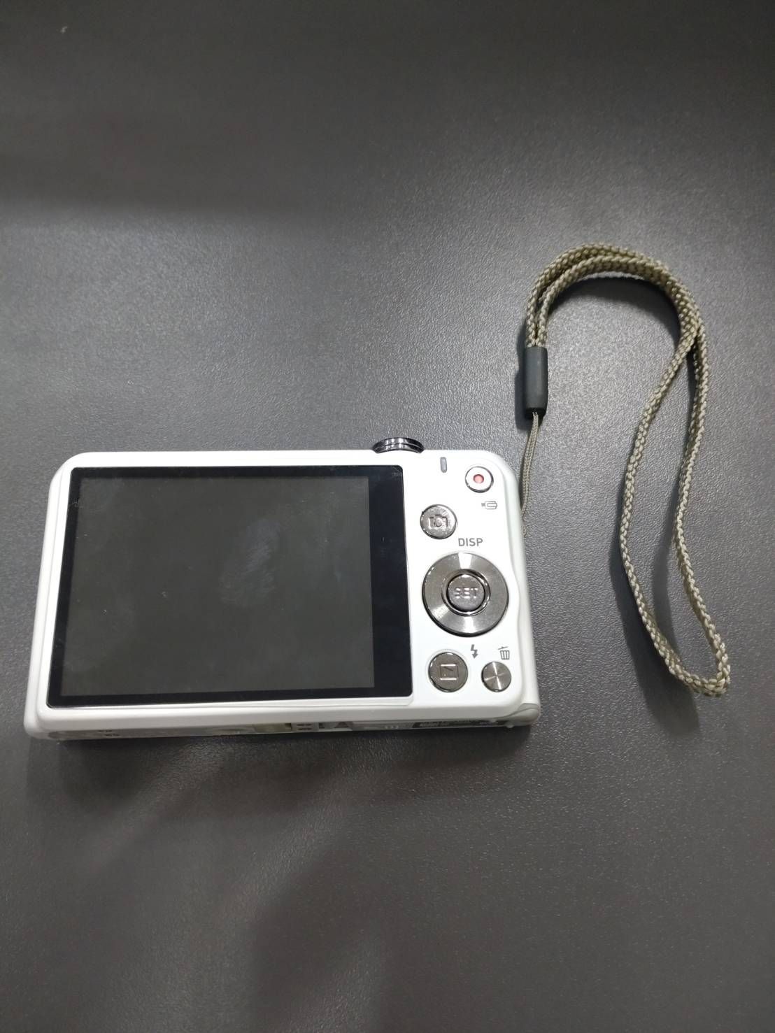 H【充電器なし】CASIO EXILIM EX-ZS28 デジカメ ホワイト - メルカリ