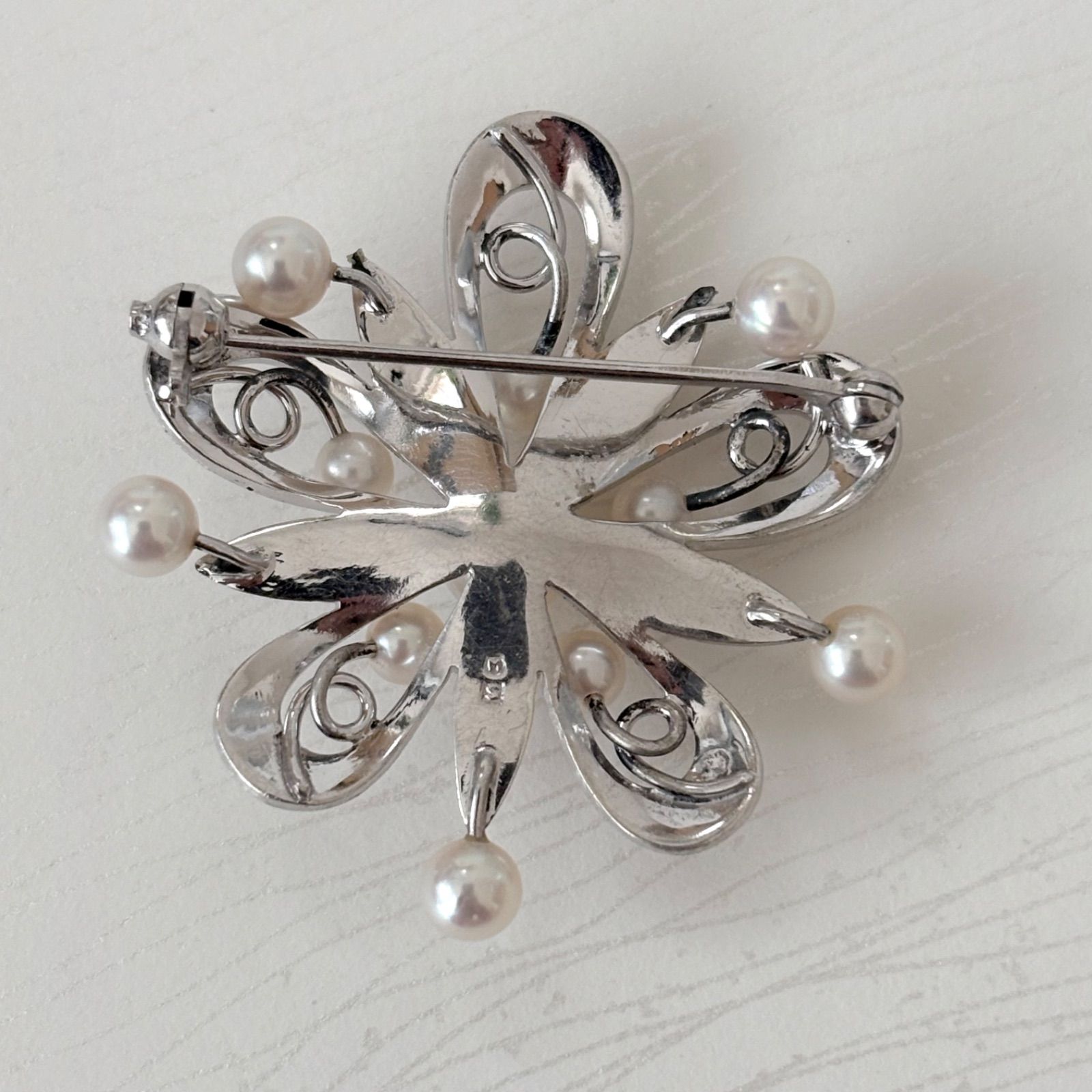 MIKIMOTO シルバーブローチ 花モチーフ パール 409【ミキモト】シルバー パール ブローチ フラワー MIKIMOTO - メルカリ