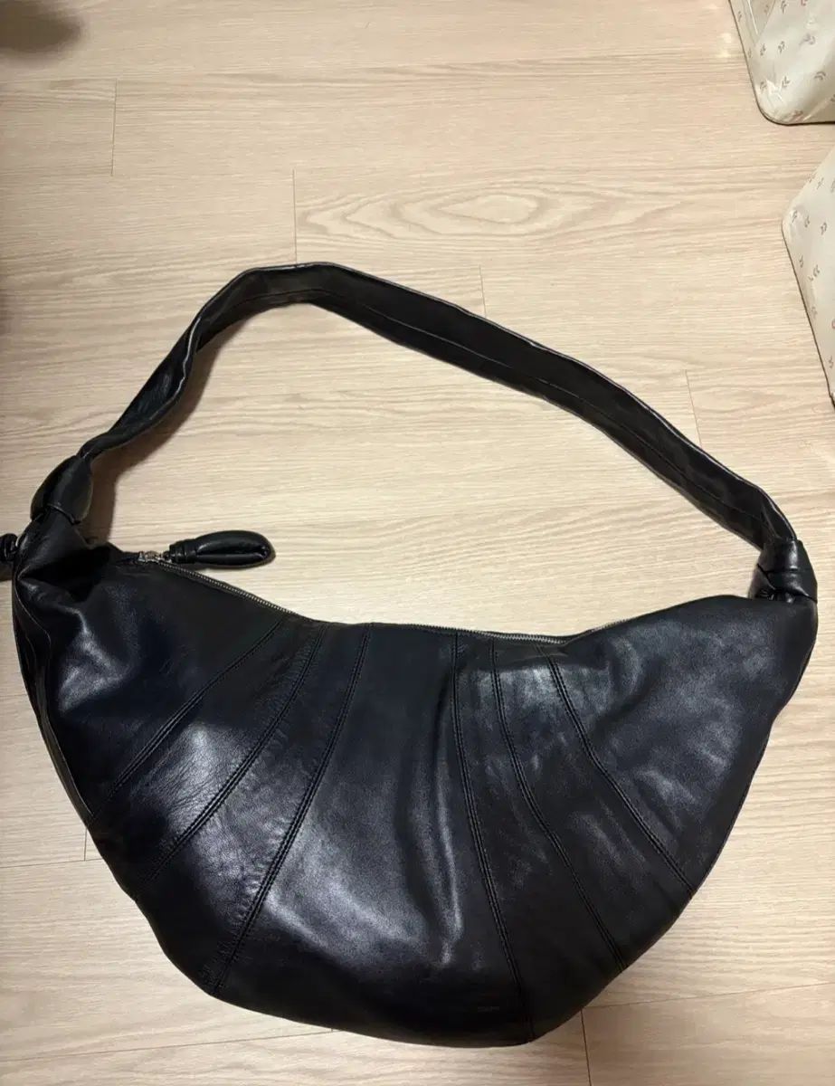 ルメール 범백 ブラック ラージ ルメール クルーアサンバッグ ジェニ バッグ