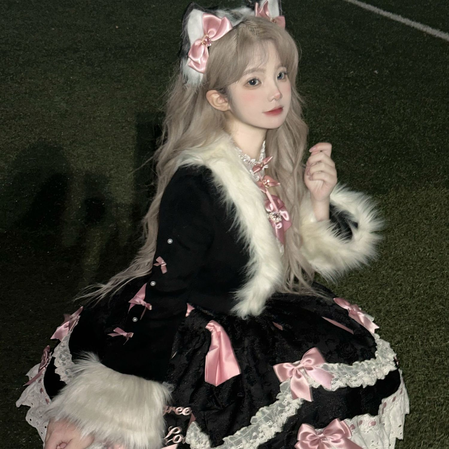 冬季 ゴシックロリータドレスセット 黒猫耳付きコーデ ブラック×ピンク 加厚毛皮外套付き 撮影会 クリスマス イベント用 高品質デザイン
