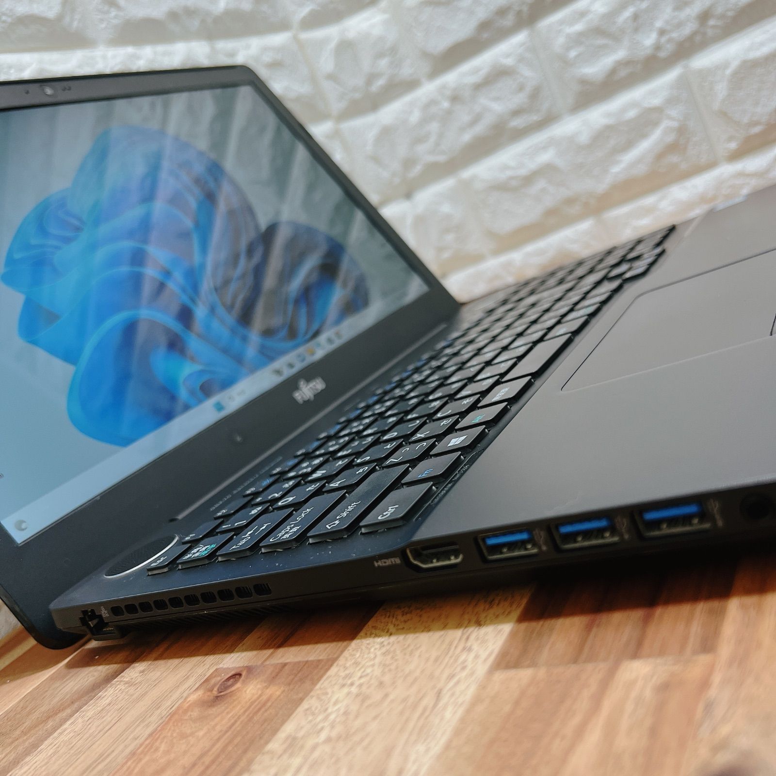 美品】LIFEBOOK AH53☘第6世代Core i7☘新品SSD240GB - ほんぽくんのPC