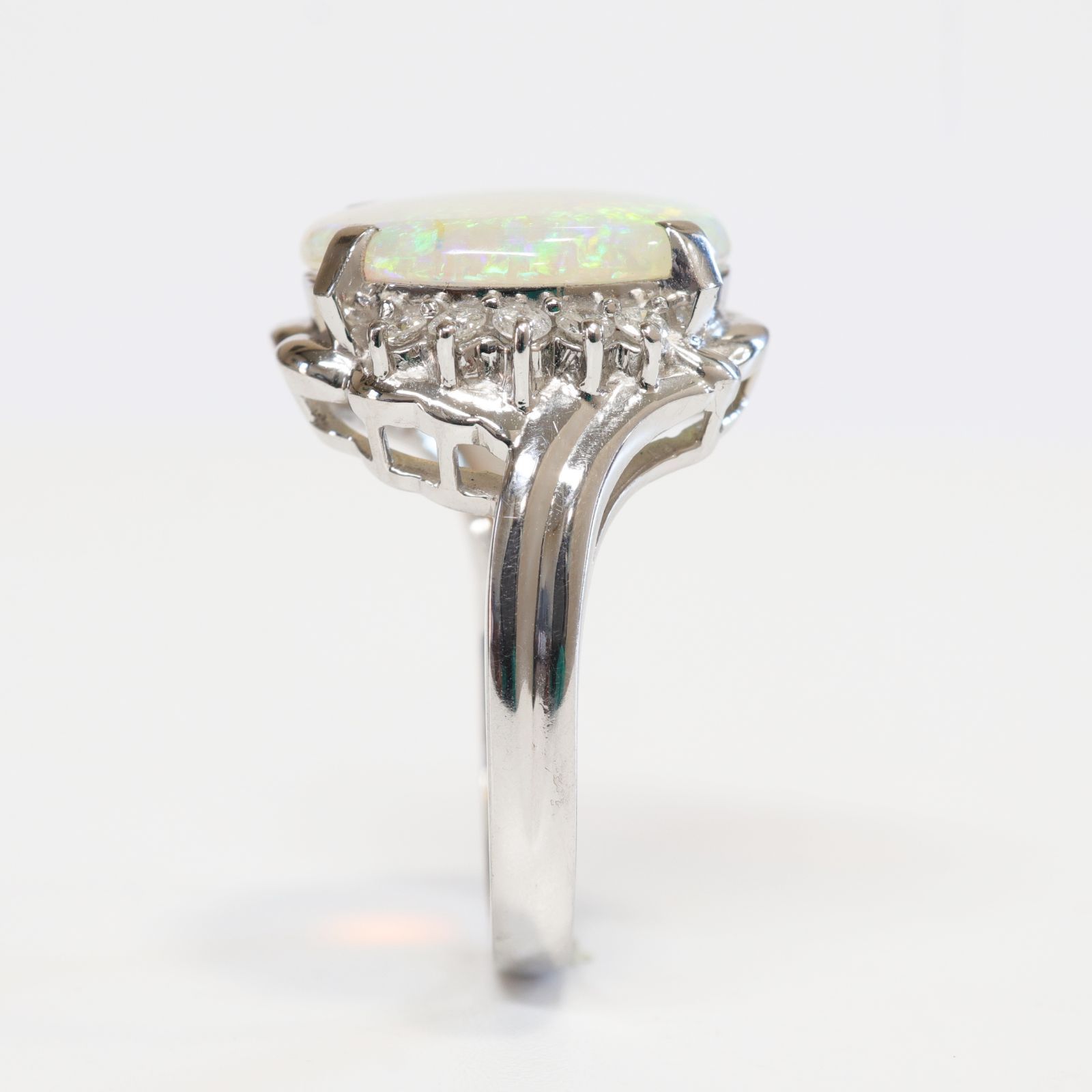 3.12ctホワイトオパール（ライトオパール）ダイヤモンド プラチナ  