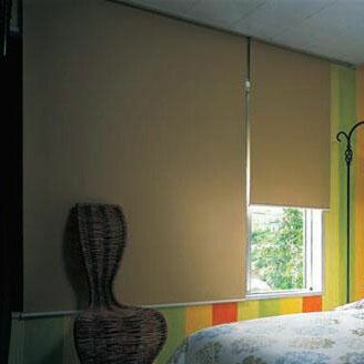 タチカワ TIORIOティオリオ ロールスクリーン遮光2級180×180cm TR-505 アイボリー