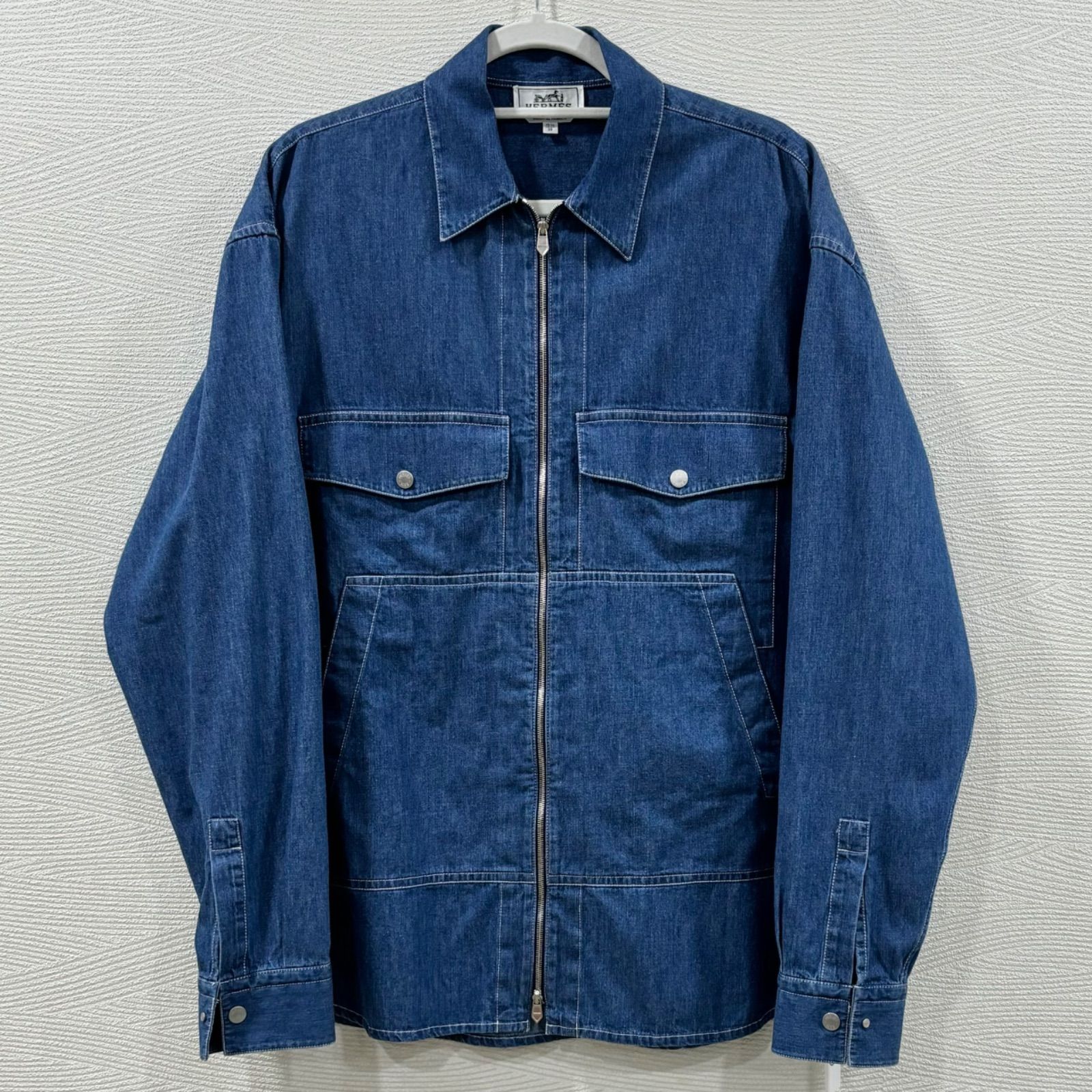 エルメスのジップアップシャツ