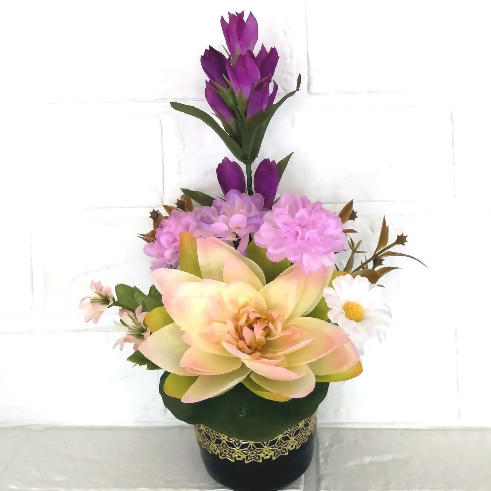 ♕* 大きな蓮の 大きめ仏花 ♤* ペットお供えにも♪ 造花   花器付き ♧* ♕* 大きな蓮の 大きめ仏花 ♤* ペットお供えにも♪ 造花 花器付き