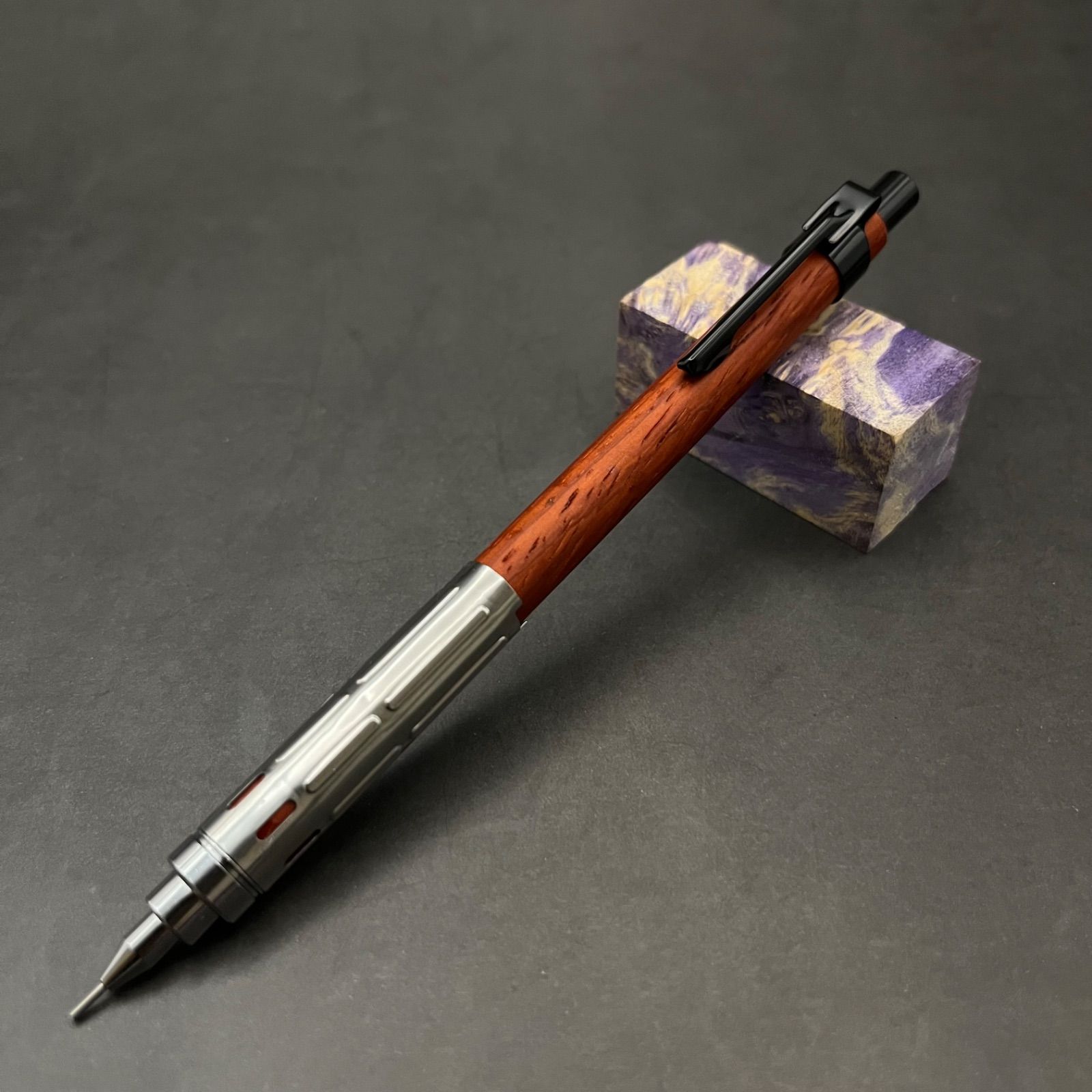 やまだ工房 木軸シャープペンシル パドック - メルカリ