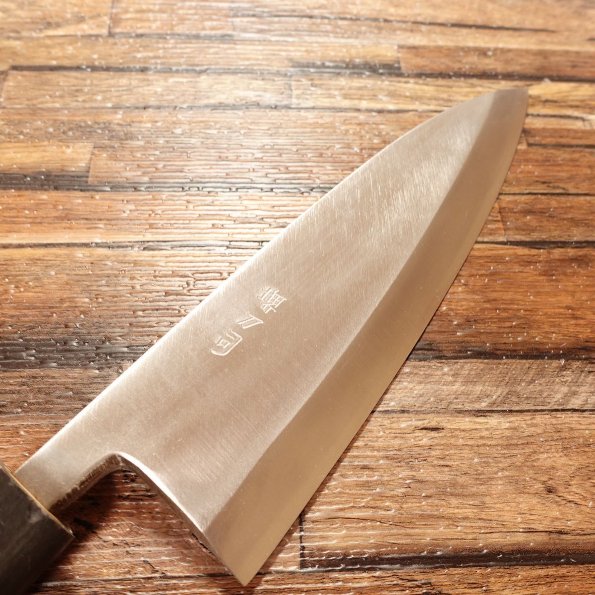 堺刀司 出刃包丁 研ぎ済 水牛柄 185mm 木鞘付き ほぼ未使用 - メルカリ