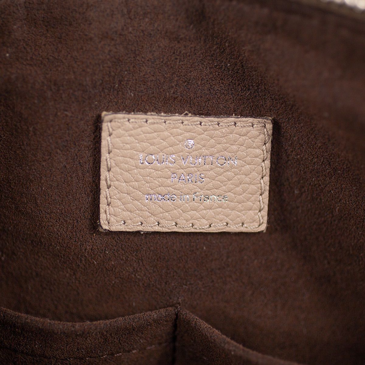 Louis Vuitton】ルイ・ヴィトン ハウメア M55031 マヒナ レザー ガレ 