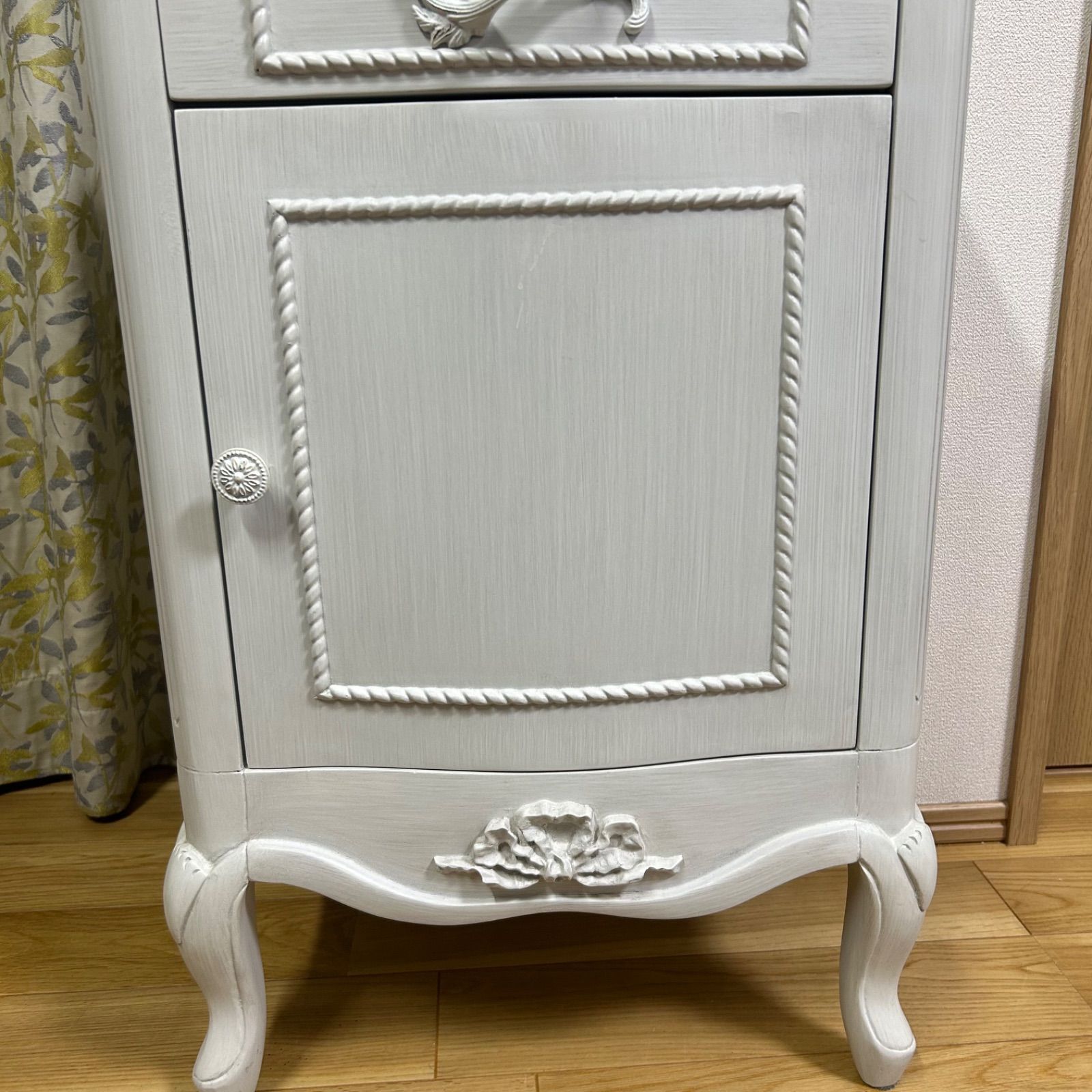 フランソワーズ サイドチェスト シャビーシック家具 ホワイト MARWIL-DEMENAGEMENTS_CH