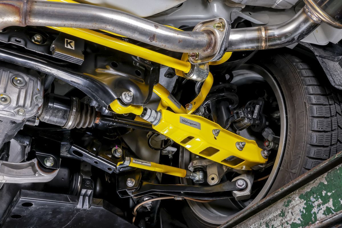 湾岸 リアロアアーム