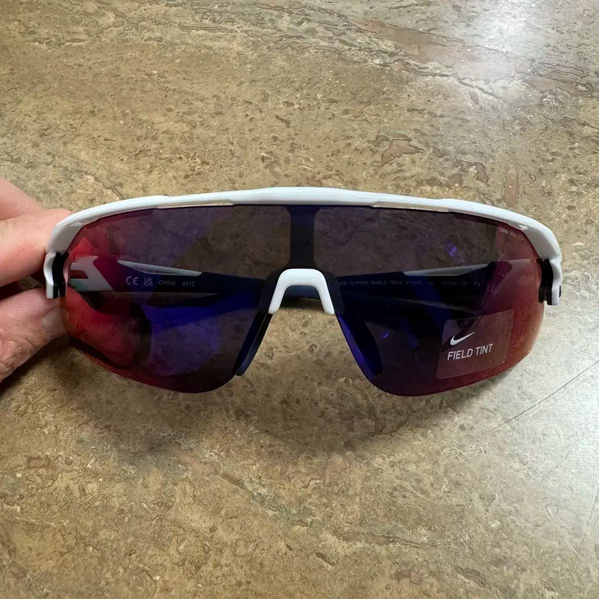 ナイキ ランニング サングラス ディストリクトビジョン オークリー ハイパークラフト