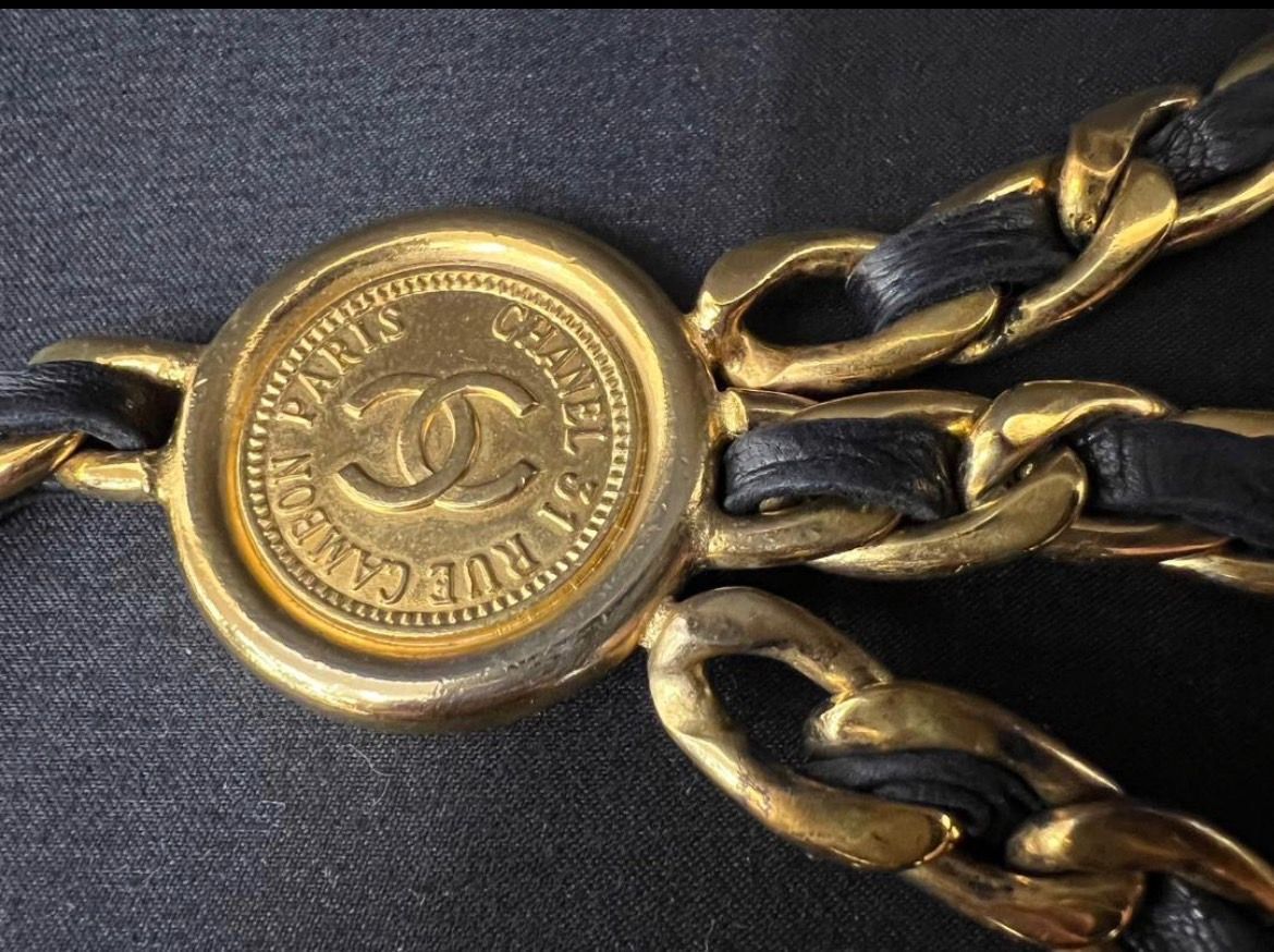 CHANEL チェーンベルト ココマークメダル 3連 31RUE CAMBON CHANEL シャネル 31 RUE CAMBON ココマーク 3連チェーンベルト