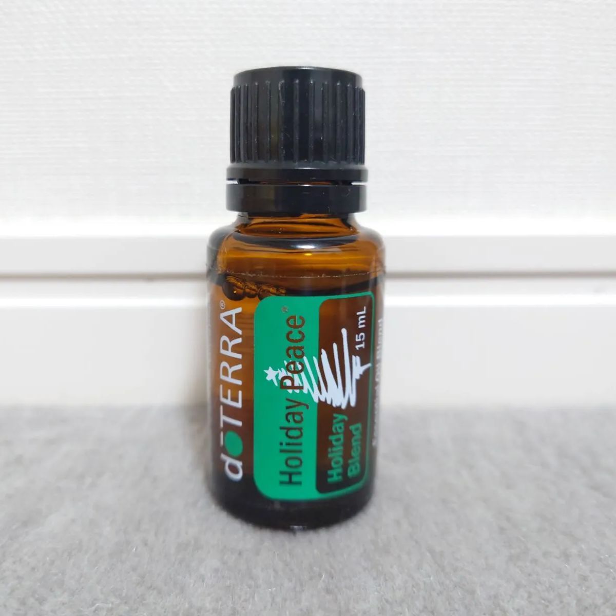 doTERRA ホリデーピース - エッセンシャルオイル