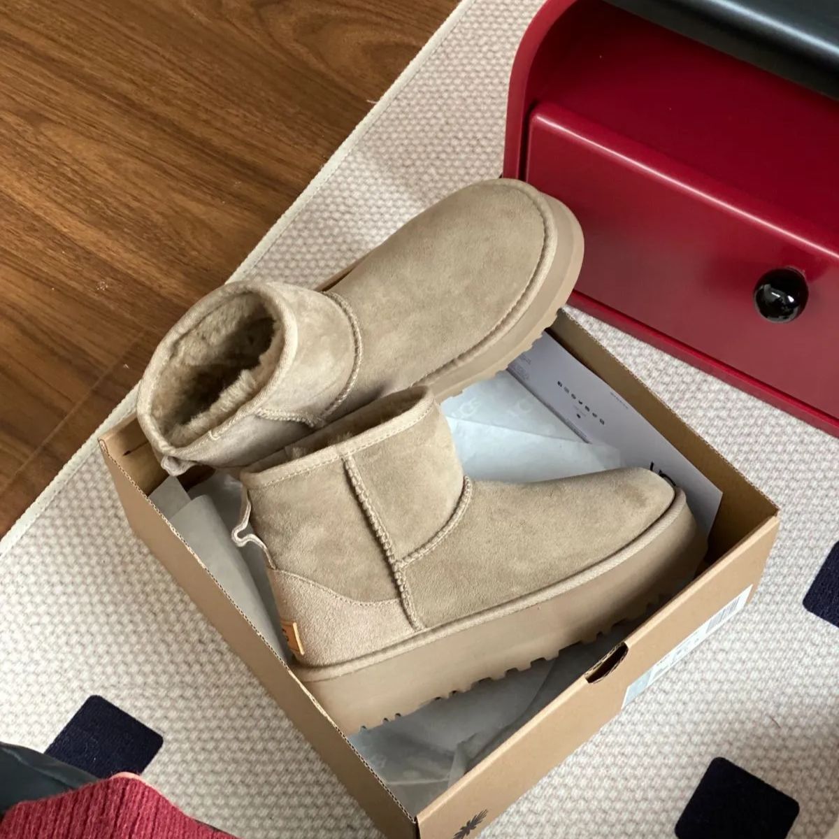 極美品 人気 UGG アグ ブーツ レディース クラシック ミニ