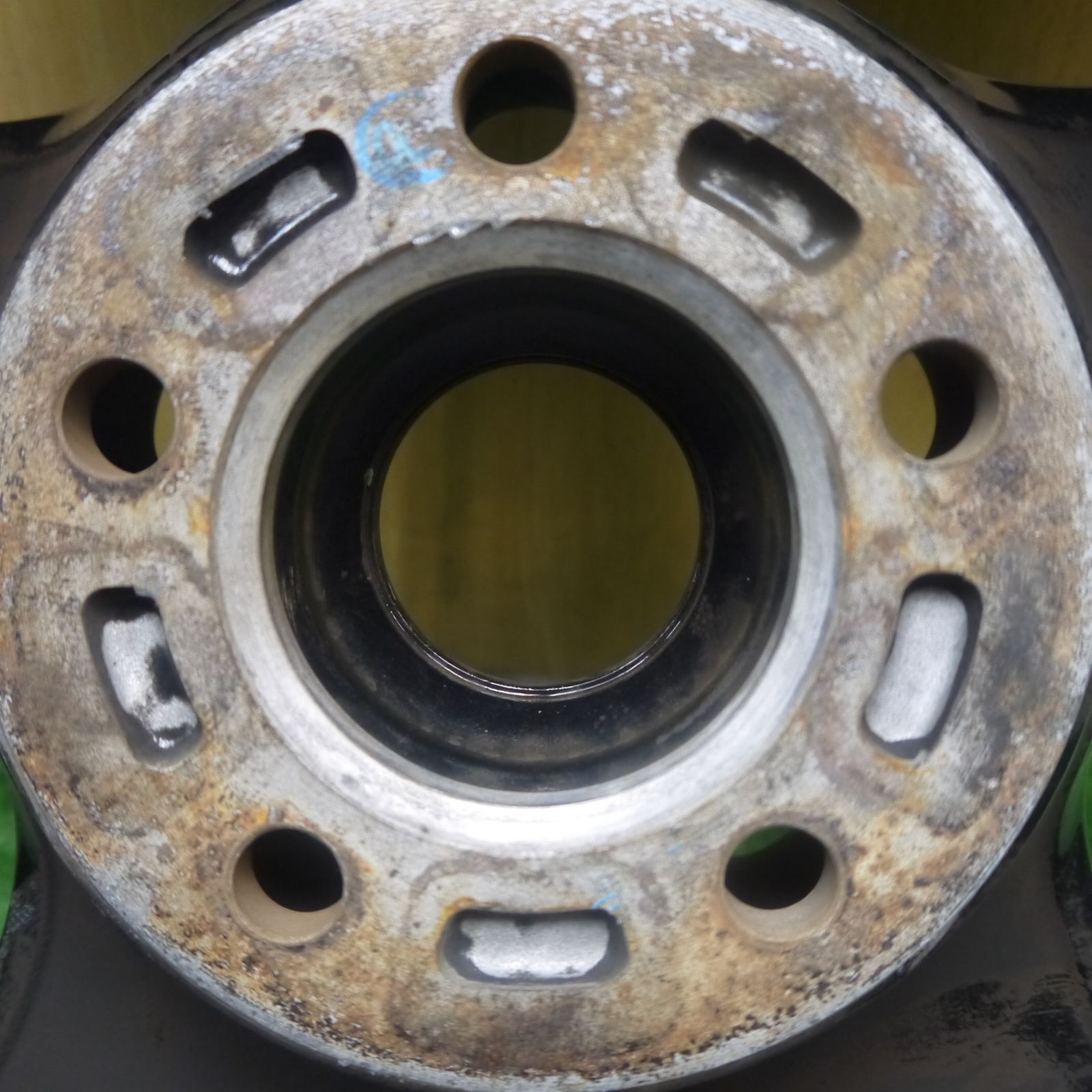 18インチ ホイール