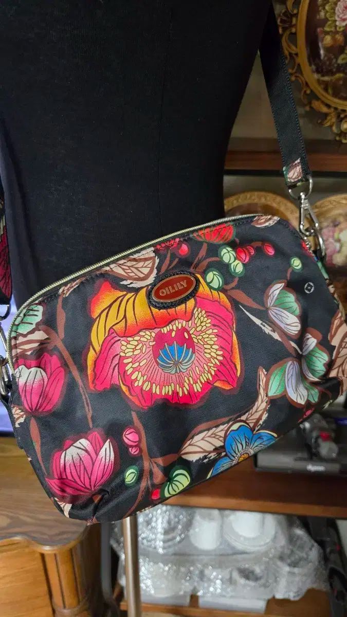 ⚠︎3/18迄☆OILILY☆オイリリー トラベル バッグ キャリーバッグ 花柄