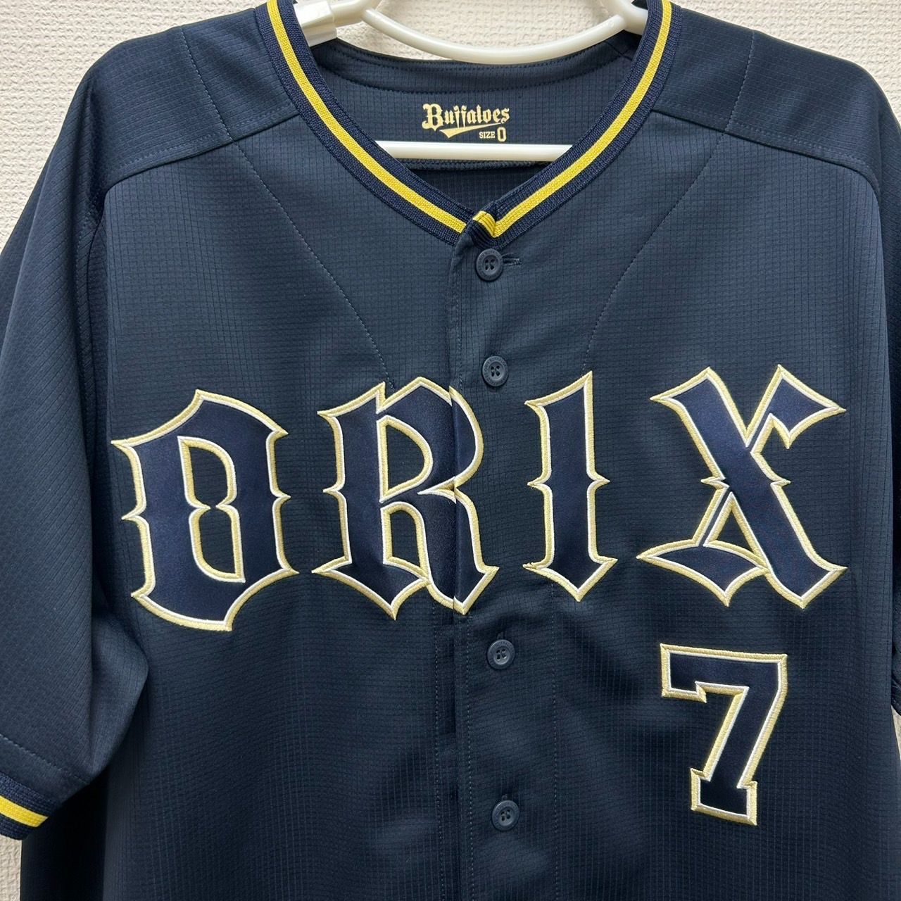 オリックスバッファローユニフォーム西川選手 7 サイズM オリックス 西川龍馬 ユニフォーム M ☆7/24まで - メルカリ