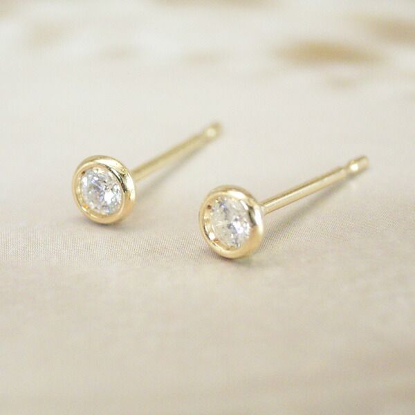 ピアス K18
