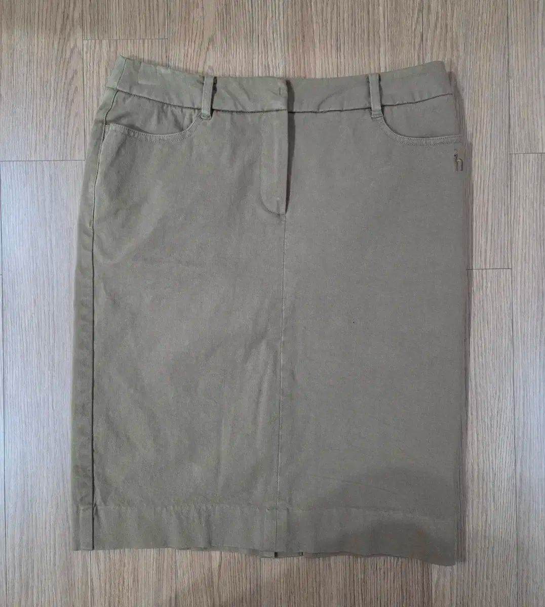 生け垣 HAZZYS ベージュ H ライン スカート
