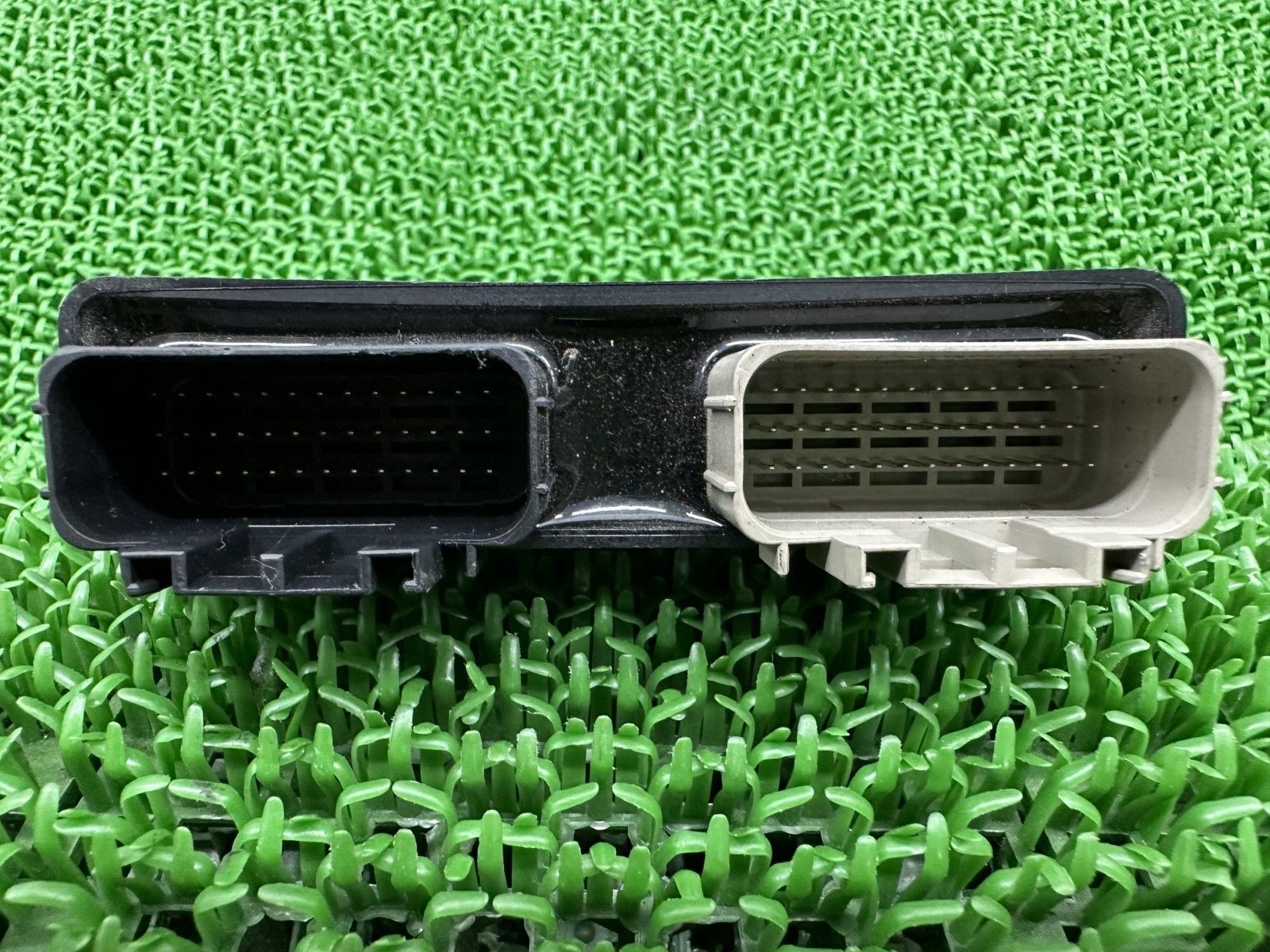 バーグマン400 ECU スズキ 純正 中古 バイク 部品 DU11N BURGMAN ECM