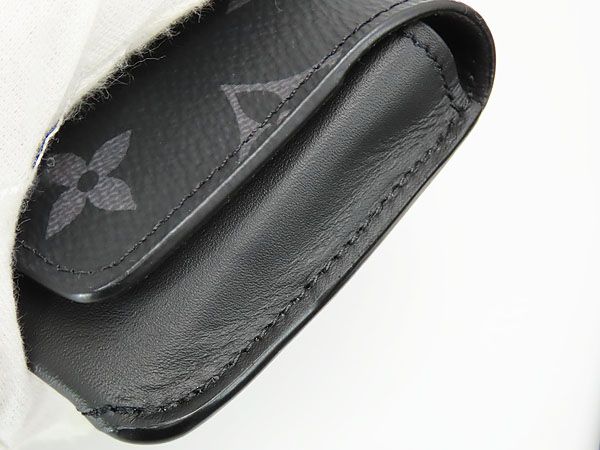 新古品】ルイヴィトン LOUIS VUITTON モノグラム エクリプス エテュイ リュネット ウディ アイウェアホルダー メガネケース  サングラスケース 眼鏡入れ ブラック GI0296 - メルカリ