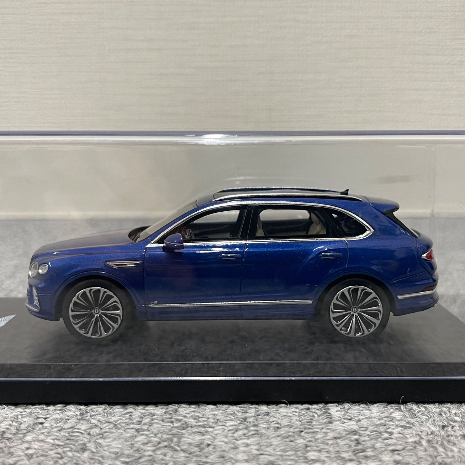 NPA】Bentley bentayga ベントレー ベンティガ 1/43 TSM ブルー