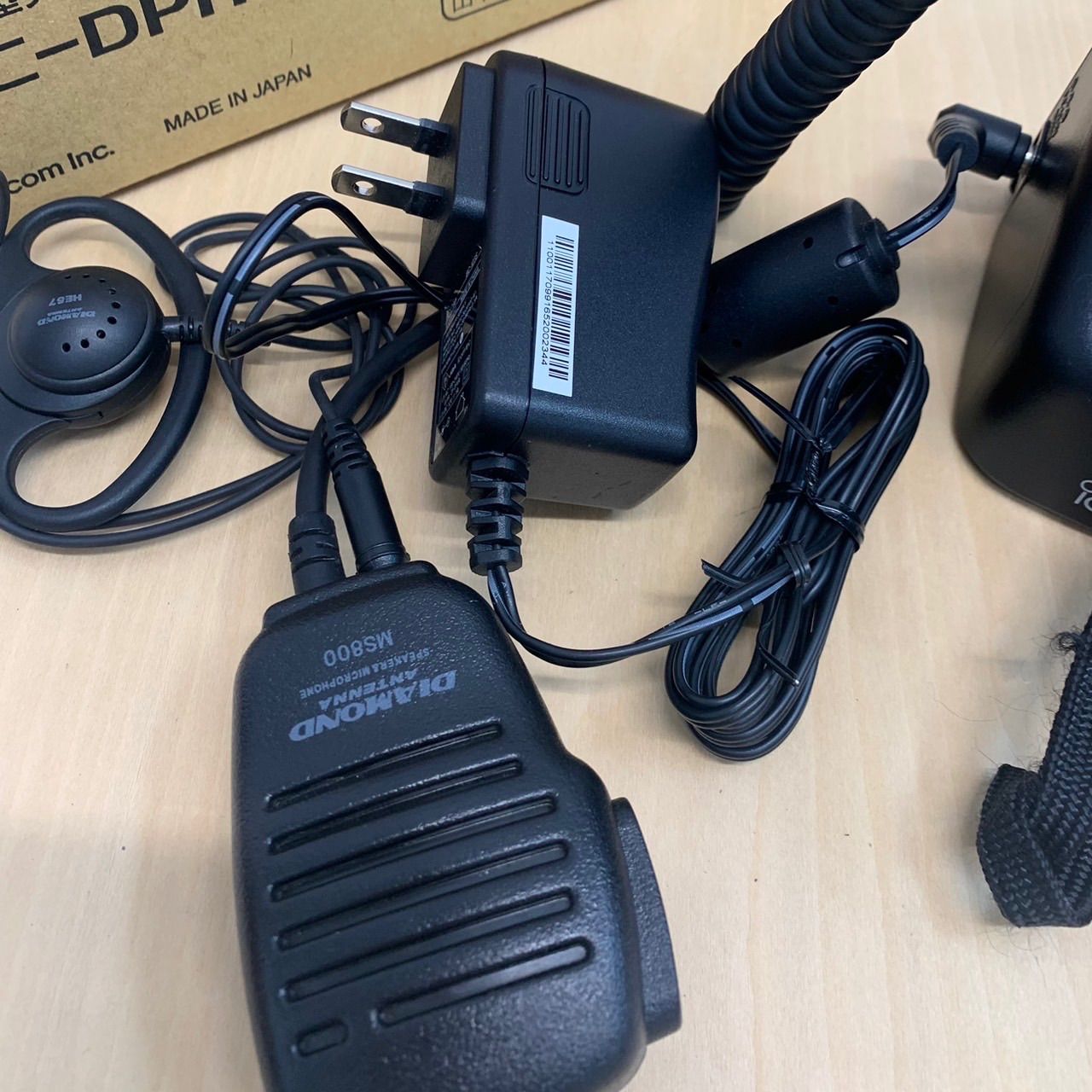 売り切り処分品】ICOM 携帯型デジタルトランシーバー IC-DPR6