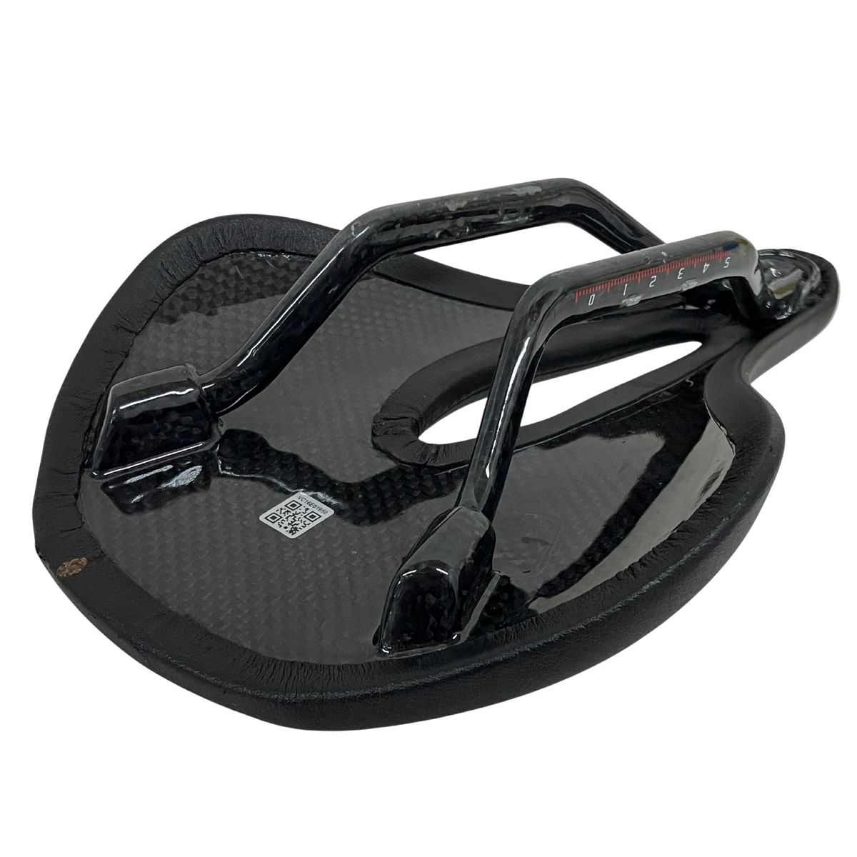 カーボンレール