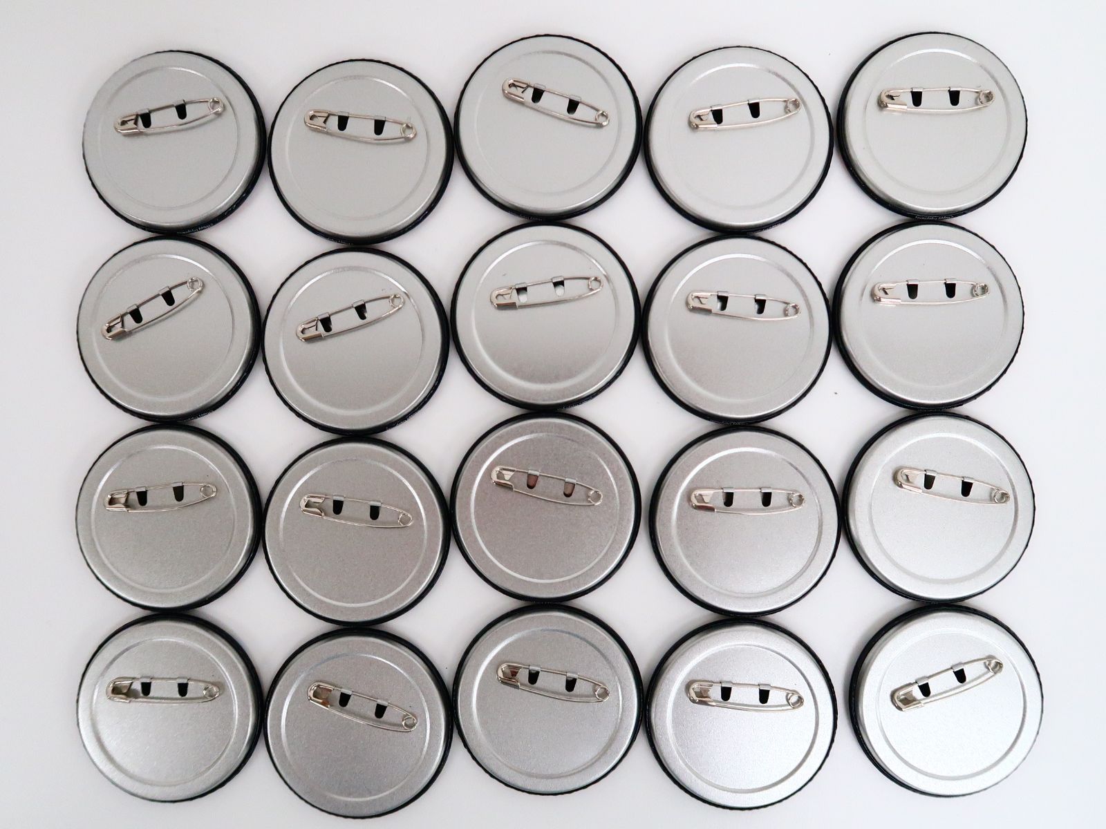 20点セット/朱桜司 時光 缶バッジ 中国 - メルカリ