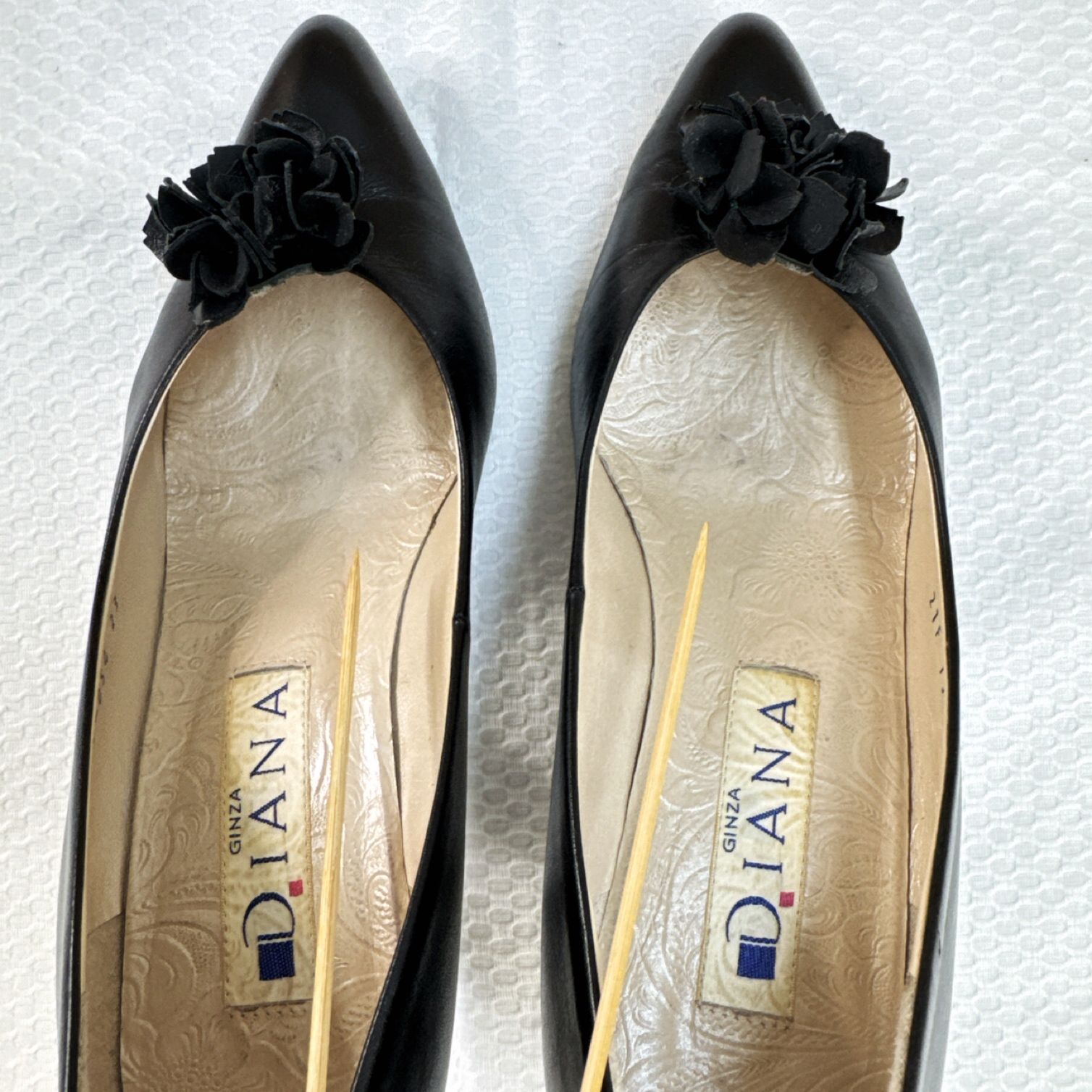 DIANA（ダイアナ) レザー 取り外し可 飾りクリップ付き ポインテッド 