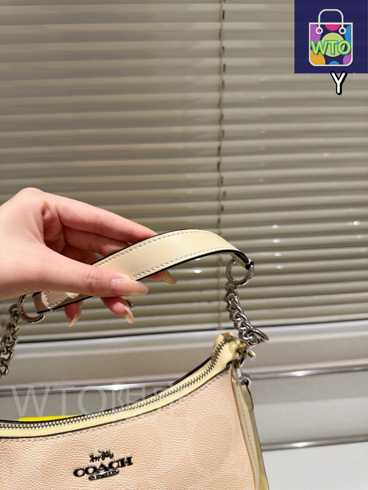 今日特価】COACH Teri ショルダーバッグ（アンダーアームスタイル