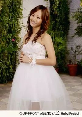 中古】生写真(ハロプロ) モーニング娘。/藤本美貴/衣装白・膝上